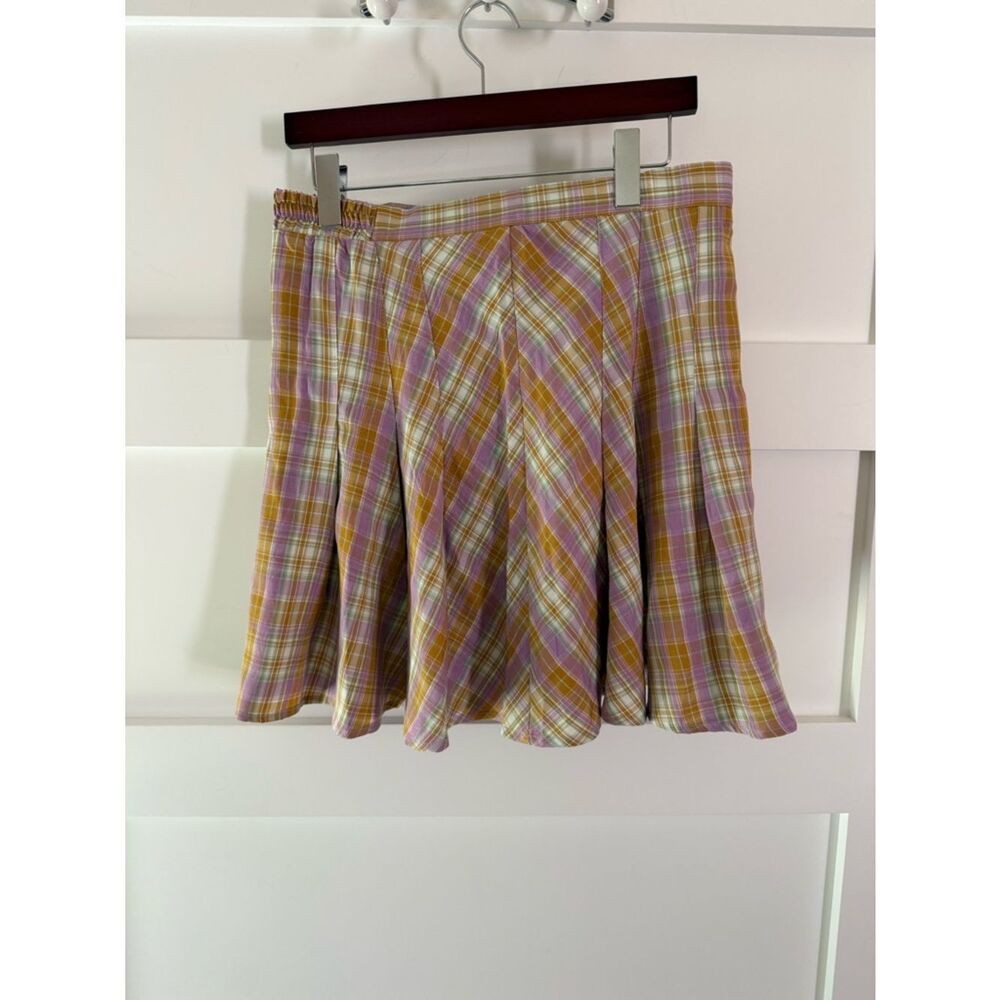Listicle Plaid A-Line Skirt in Yellow & Lavender Plaid - Picture 3 of 8